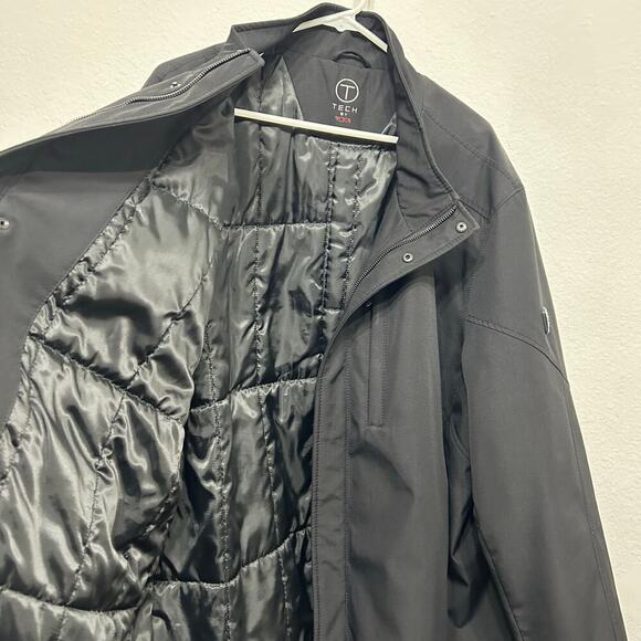 TUMI men’s jacket - Picture 13 of 16